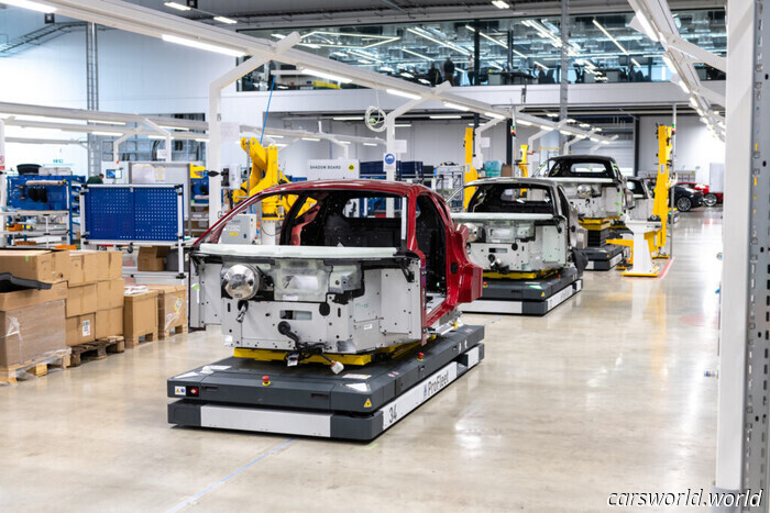 Geely Might Restore Lotus's Glory by Shifting Production to the U.S. | Carscoops